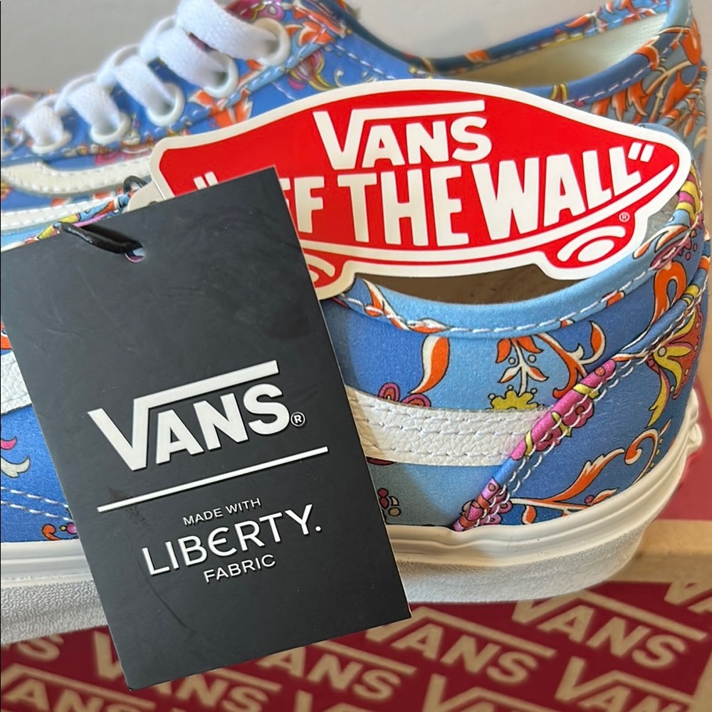 Vans Old Skool Tapered Blue and White Sneakers with Flowers Design - Picture 7 of 8